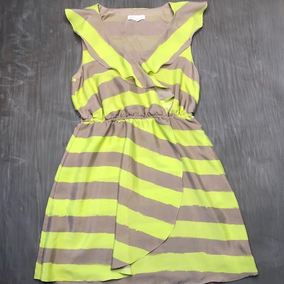 BCBGeneration Ruffle Dress - Picture 3 of 8